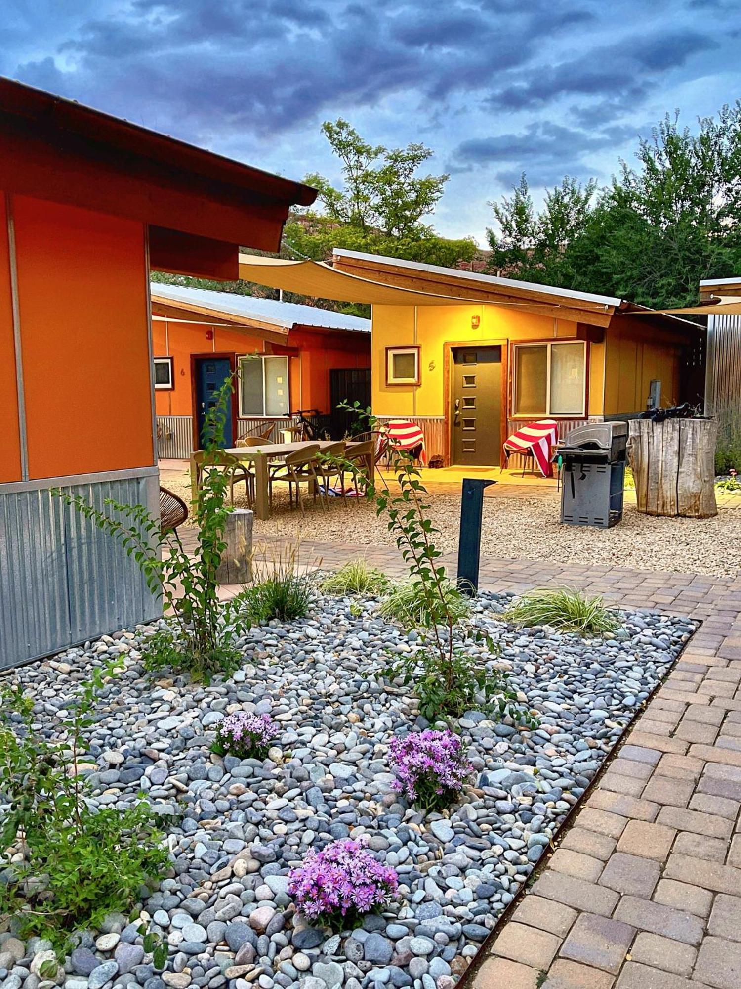 Downtown Kokopelli West 5 - Newly Remodeled Stylish Studio Moab Exterior photo